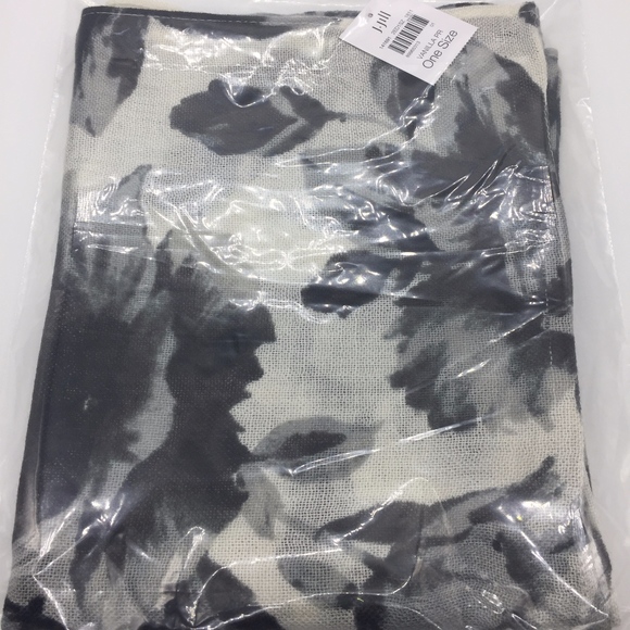 J. Jill Gorgeous Watercolor Floral Infinity Scarf - Picture 6 of 6